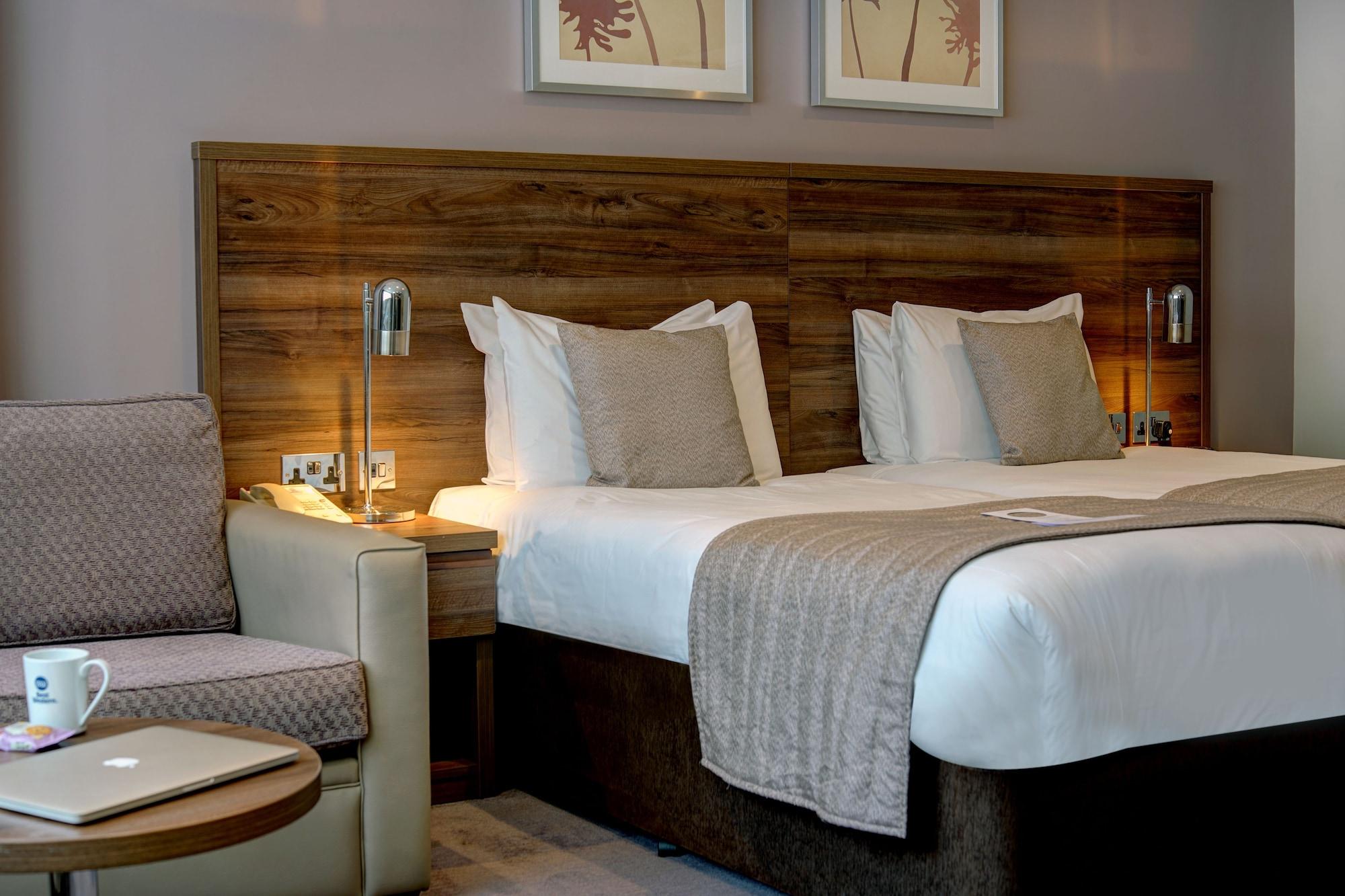 Best Western Ship Hotel Weybridge Exteriér fotografie