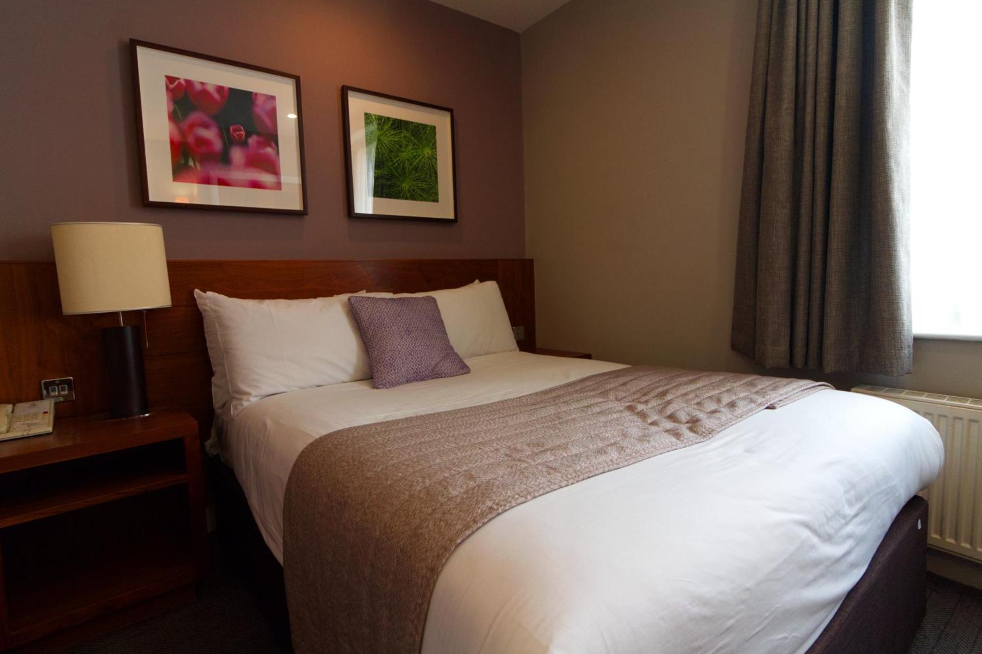 Best Western Ship Hotel Weybridge Exteriér fotografie